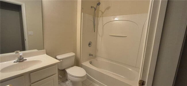 Building Photo - 11025 Brunson Dr