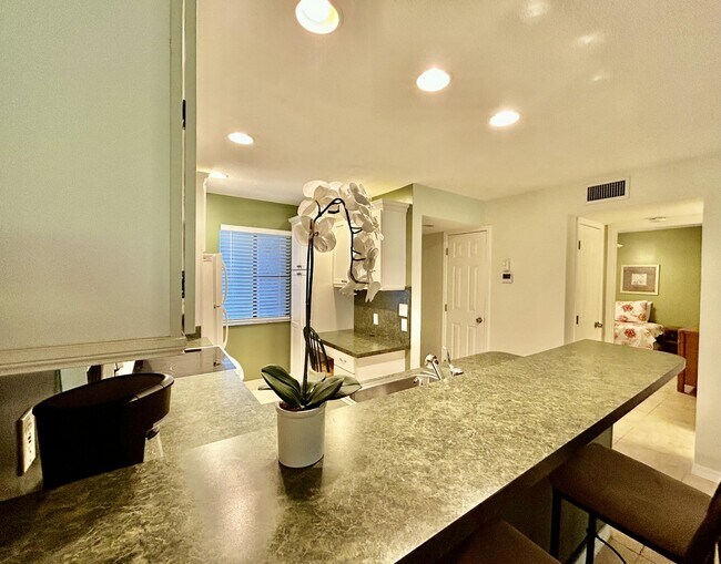 Building Photo - 4801 Esedra Ct