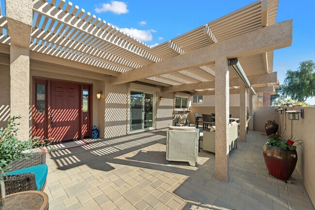 Building Photo - Welcome to this updated & spacious Golf Course Home in Leisure World a 45+ Active Adult Resort Co...