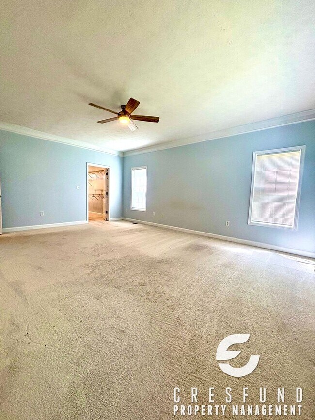 Building Photo - CHARMING 3 BEDROOM READY FOR MOVE IN TODAY!