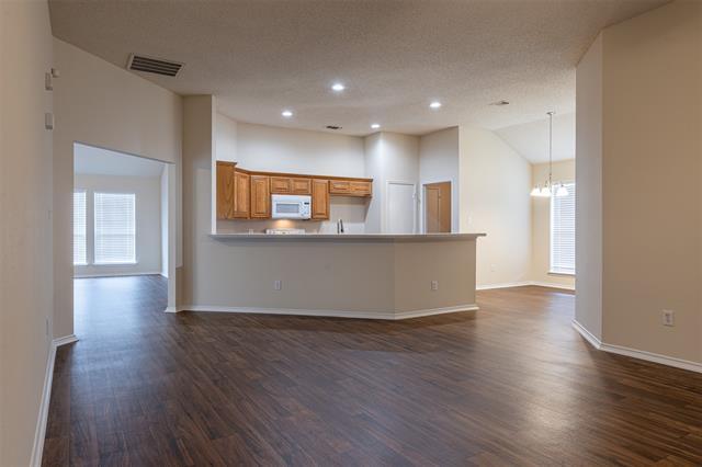 Building Photo - 202 Whitestone Way