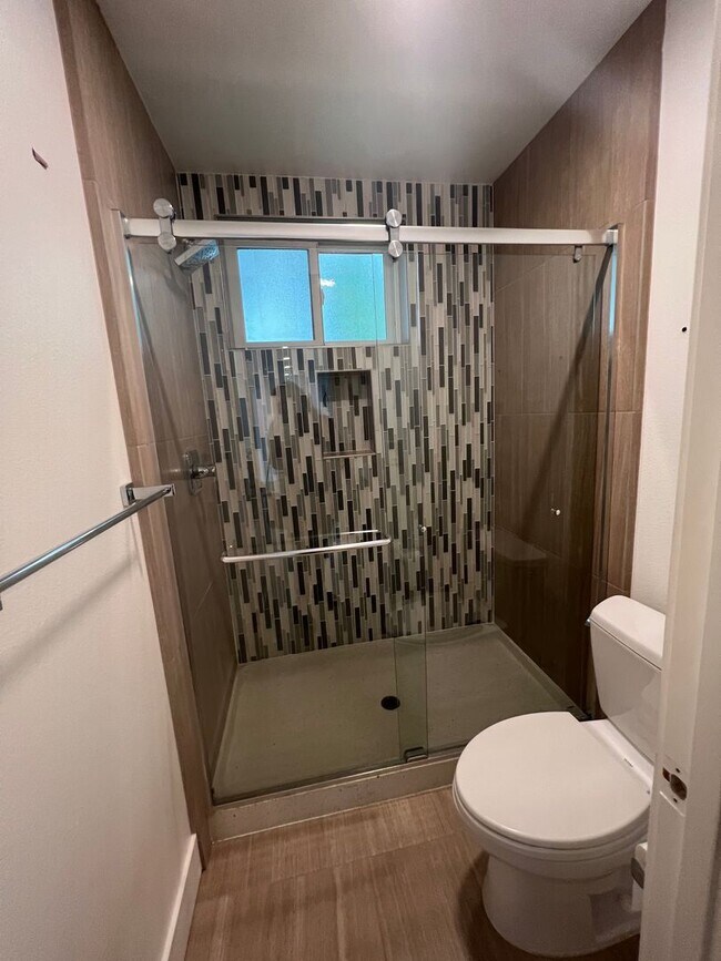 Building Photo - 2 bed/2 bath charming ADU for Rent in Concord