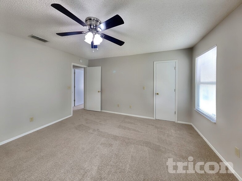 Building Photo - 8384 Argyle Corners Dr