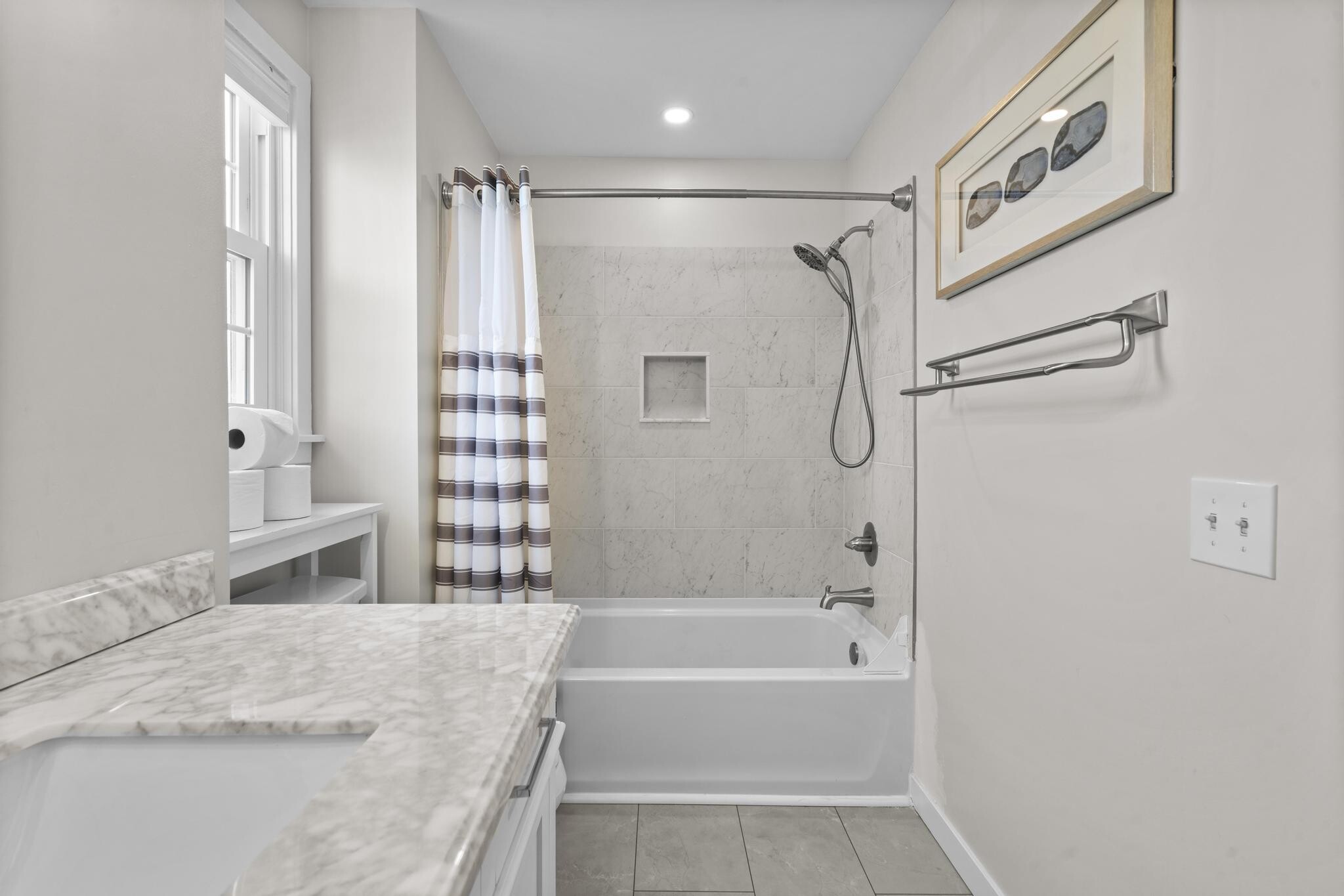 Building Photo - 26 Linden St