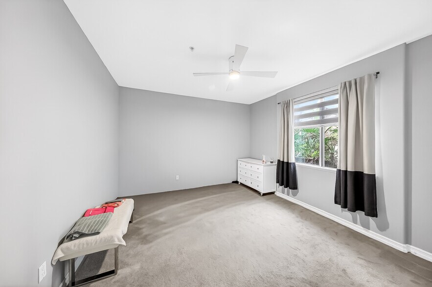 Building Photo - 629 Traction Ave