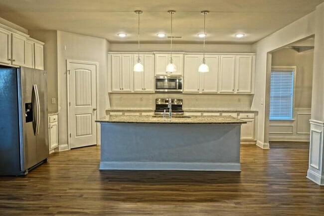 Building Photo - 4216 Textile Ln