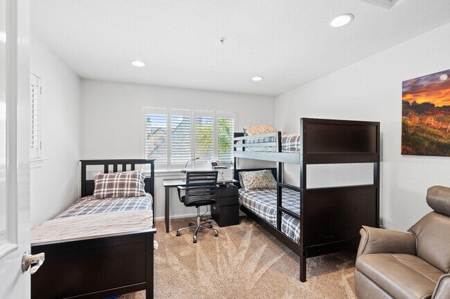 Building Photo - 218 Foss Creek Cir