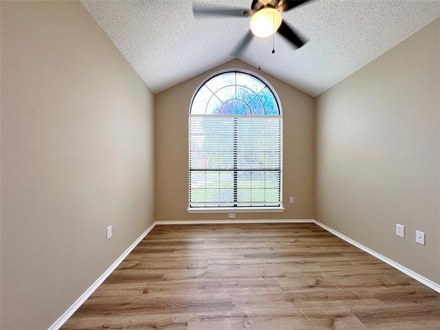 Building Photo - 204 Pear Tree Pl
