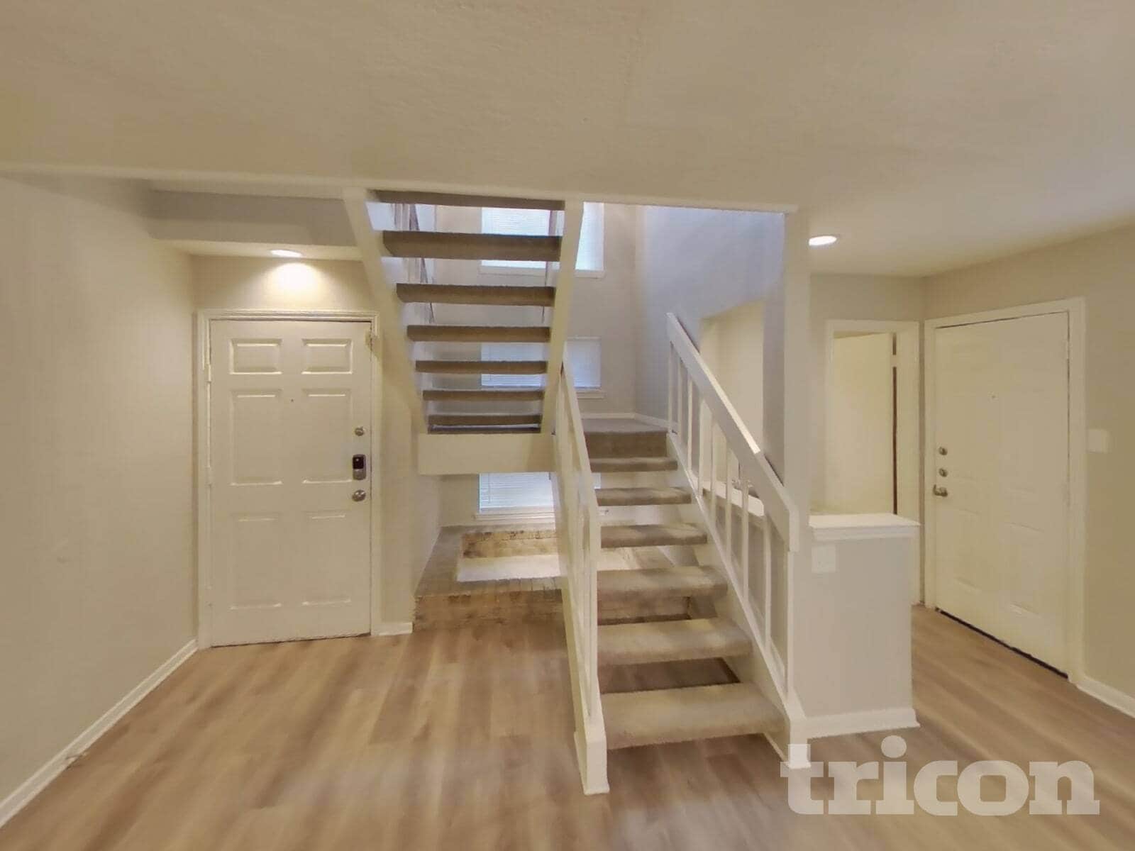 Building Photo - 616 Via Miramonte