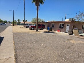 Building Photo - W Cochise Dr