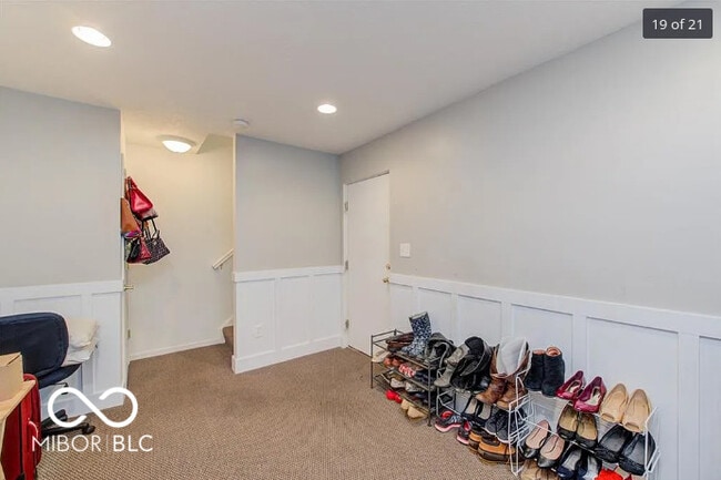 Building Photo - 3057 Armory Dr