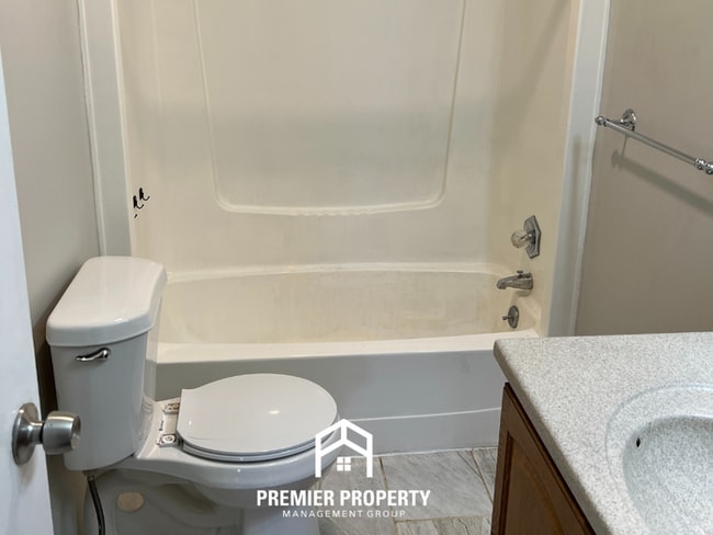 Building Photo - 239 Wilbanks Rd