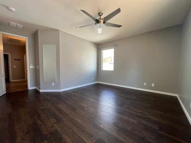 Building Photo - Gorgeous, upgraded home with a sparkling p...