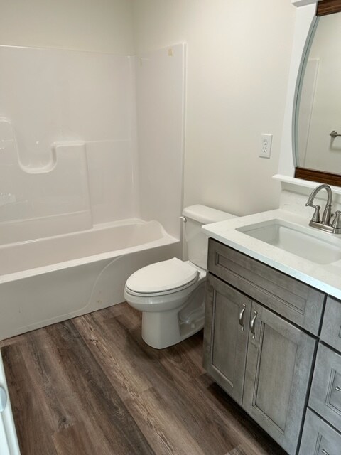 Building Photo - 5544 Poplar St