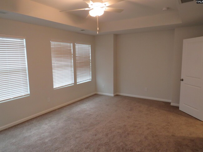 Building Photo - 427 Nutsedge Ct