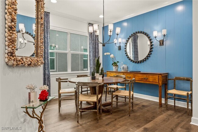 Building Photo - 6992 Saona CT