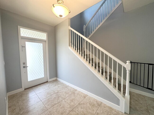 Building Photo - "Spacious 5-Bedroom Retreat with Scenic Views in The Verandahs!"