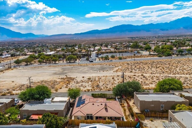 Building Photo - 10748 Ocotillo Rd