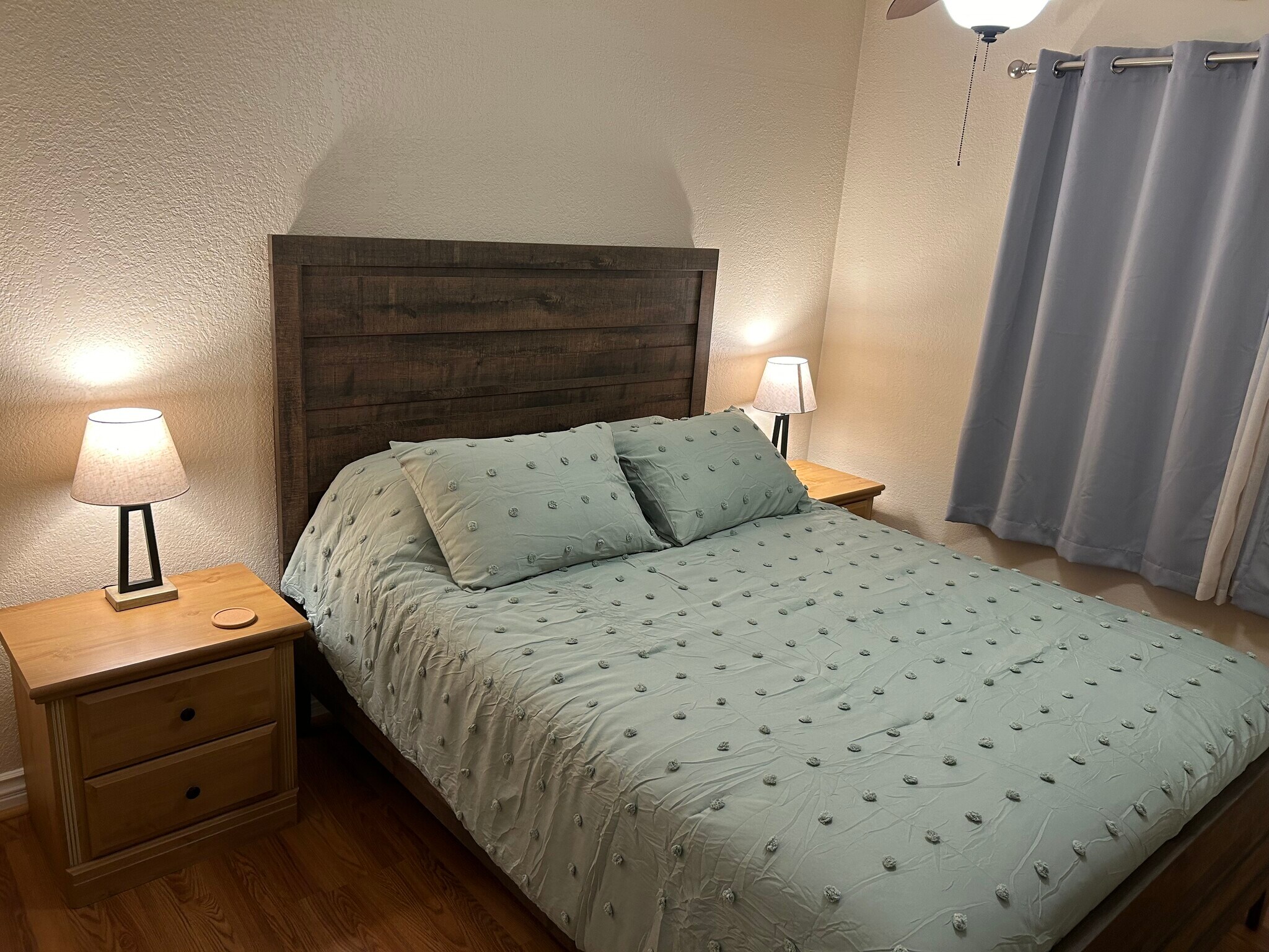 Building Photo - 1120 Grape St