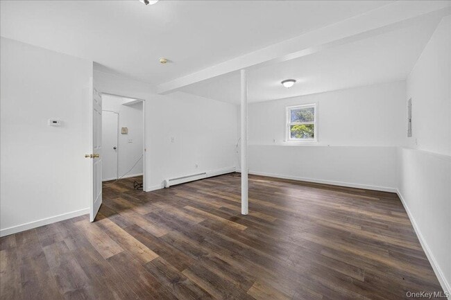 Building Photo - 226 Knoth Rd
