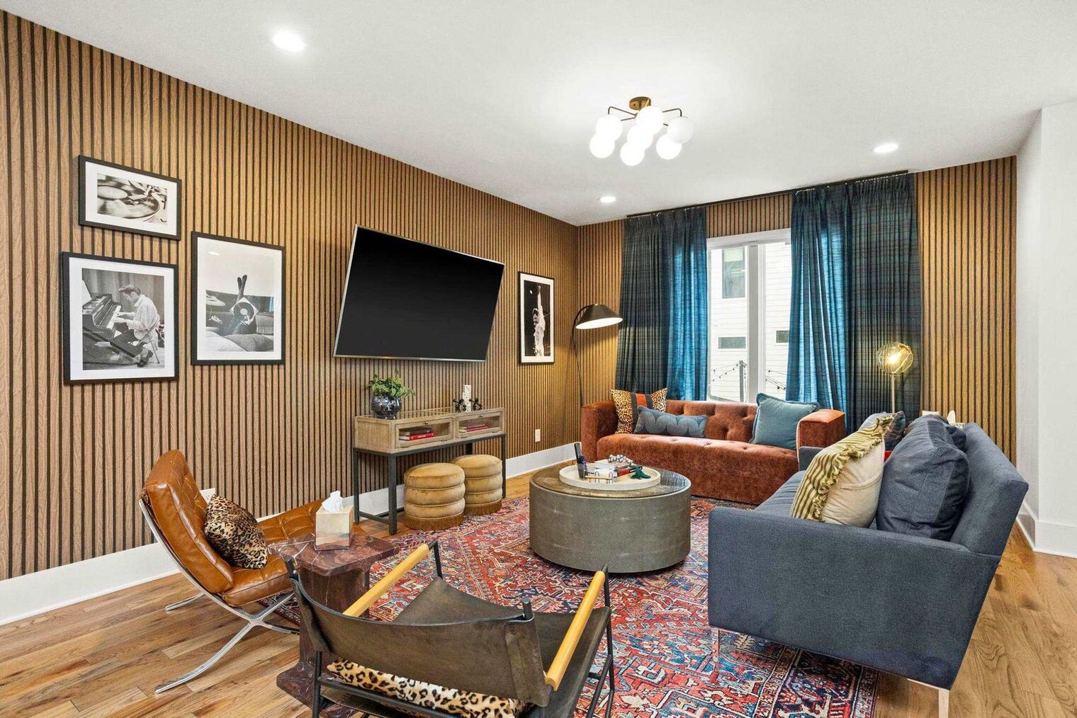 Building Photo - 772 E Argyle Ave