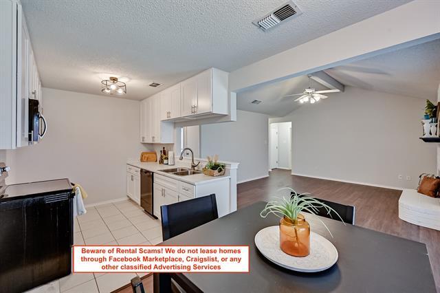 Building Photo - 832 Blue Ridge Dr