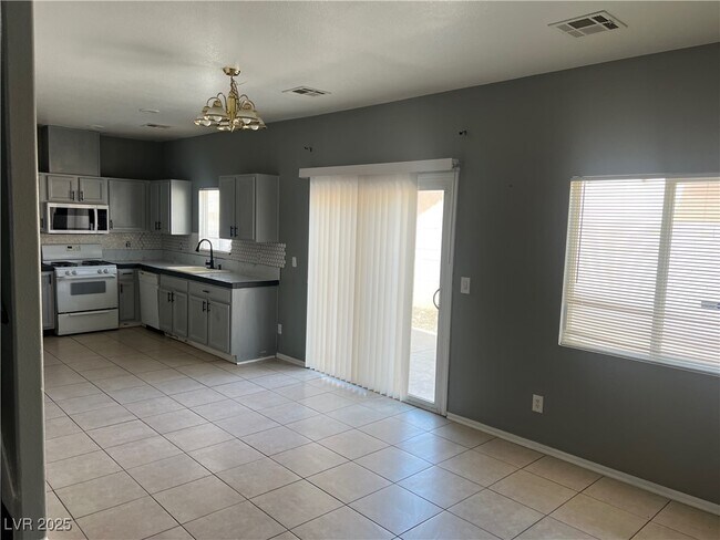 Building Photo - 2178 Trebbiano Way