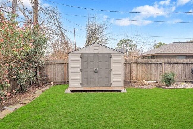 Building Photo - 5321 Pagewood Ln