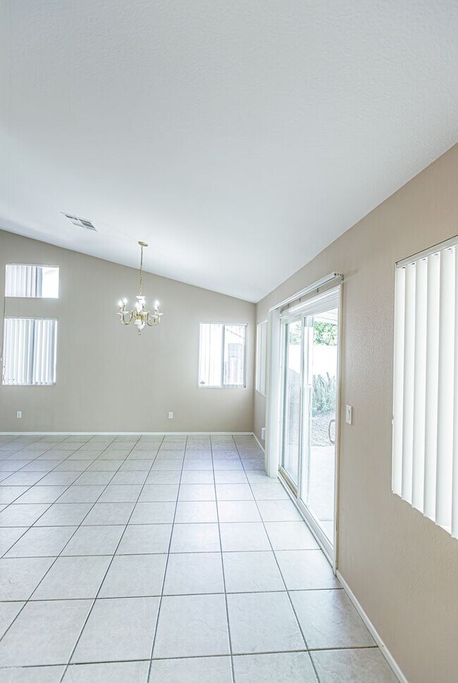 Building Photo - 238 Ventana Village Ln