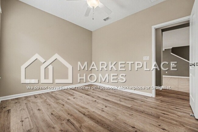 Building Photo - 10013 Logan Falls Ct