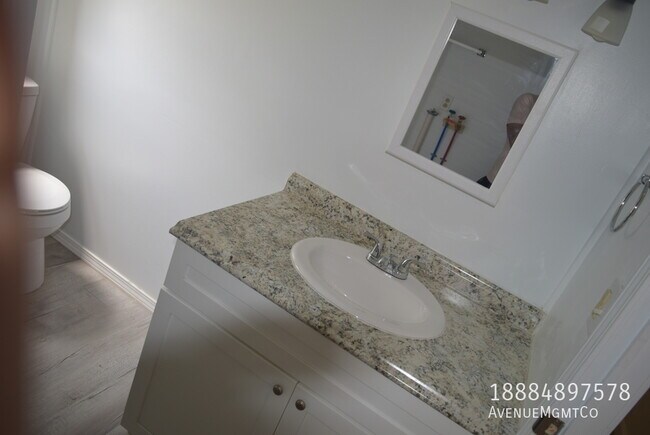 Building Photo - 715 23rd St NW