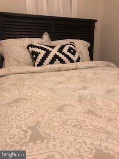 Building Photo - 424 S 20th St