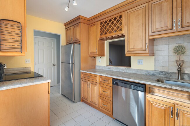 Building Photo - 123 Old Belden Hill Rd