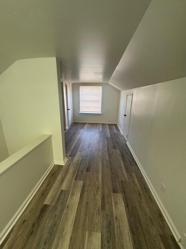 Building Photo - 18405 Archdale St