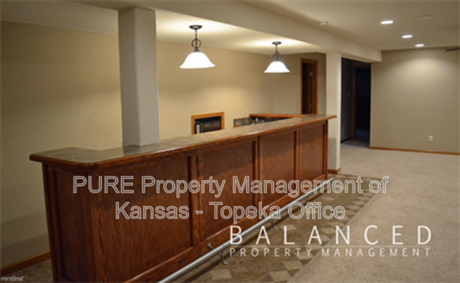 Building Photo - 2510 SW Chauncey Dr