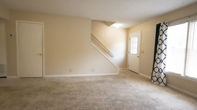 Building Photo - Great 2 Bed 1 Bath Home in Dalton Ga