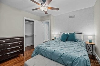 Building Photo - 1030 Dooley Dr