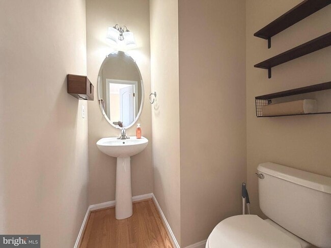 Building Photo - 1693 Mohegan Dr