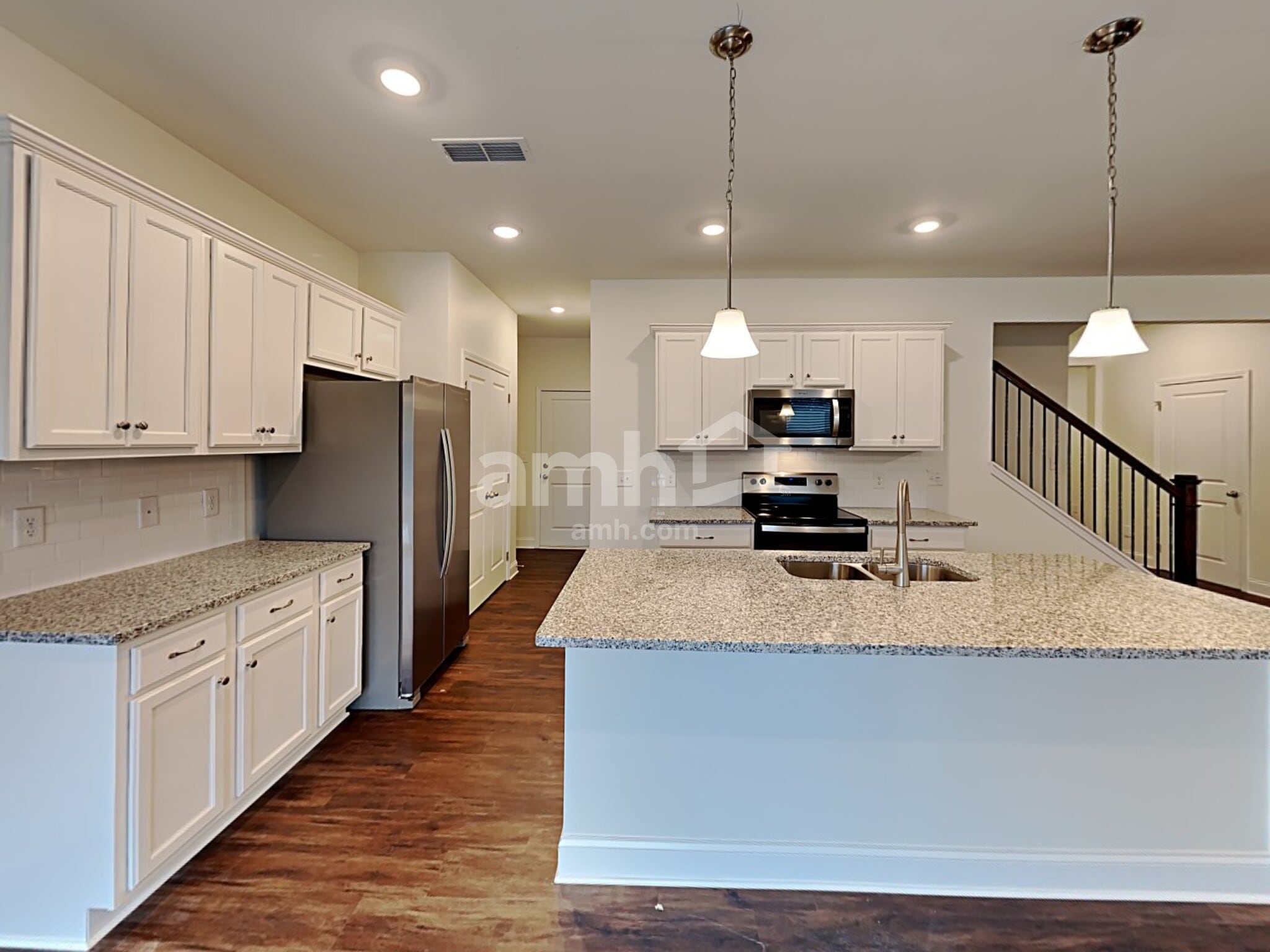 Building Photo - 825 Headland Way