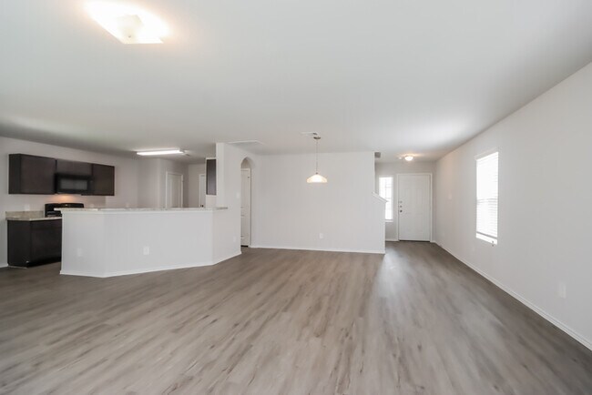 Building Photo - 5031 Sessile Trl