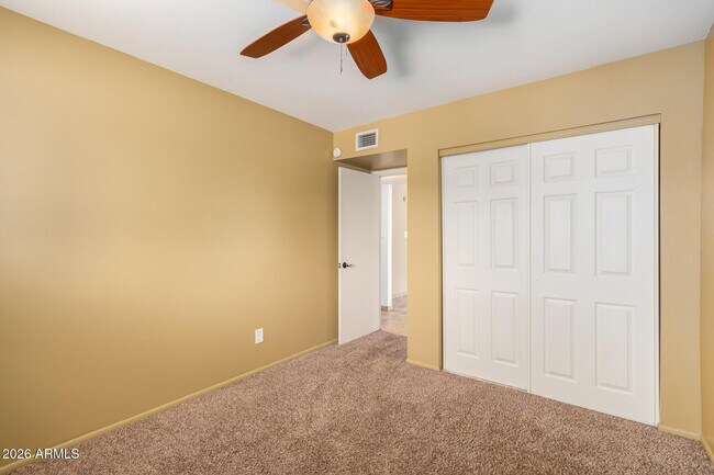 Building Photo - 1885 E Alameda Dr