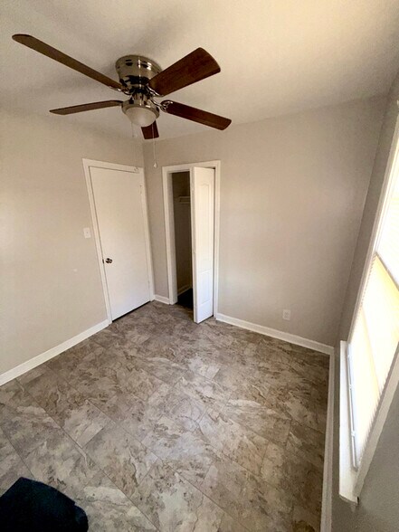 Building Photo - 319 Orchard Ln