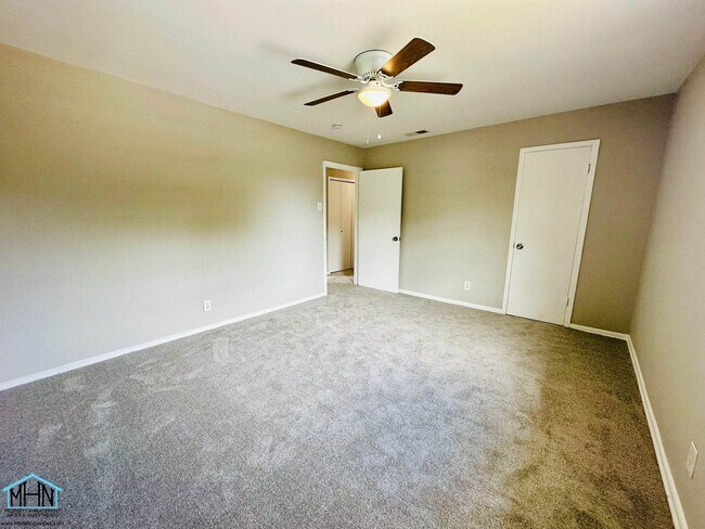 Building Photo - Prestigious Residential Offering: Expansiv...