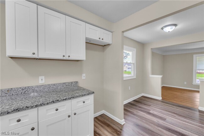 Building Photo - 29210 Green Dr