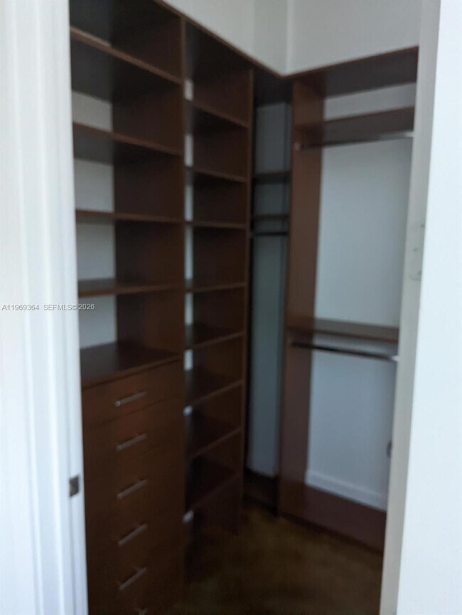 Building Photo - 1789 NE Miami Gardens Dr