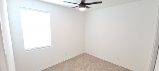 Building Photo - 13573 W Shifting Sands Dr