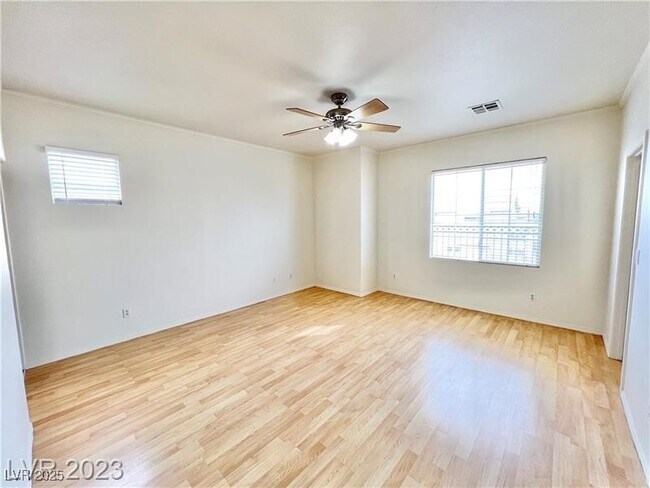 Building Photo - 9325 Hidden Harbor Ave