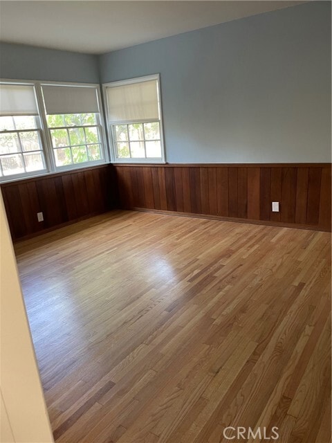 Building Photo - 1358 San Marino Ave