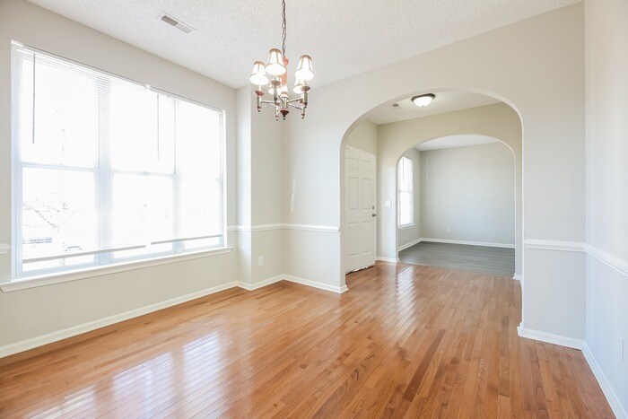 Building Photo - 309 Edenberry Way