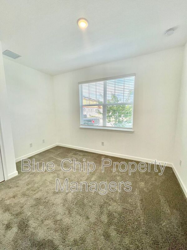 Building Photo - 12101 Via Caselli Ln
